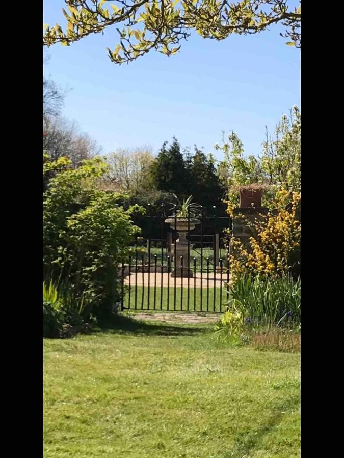 The Potting Shed, Self Contained, Detached Retreat In Shapwick Village Exterior foto
